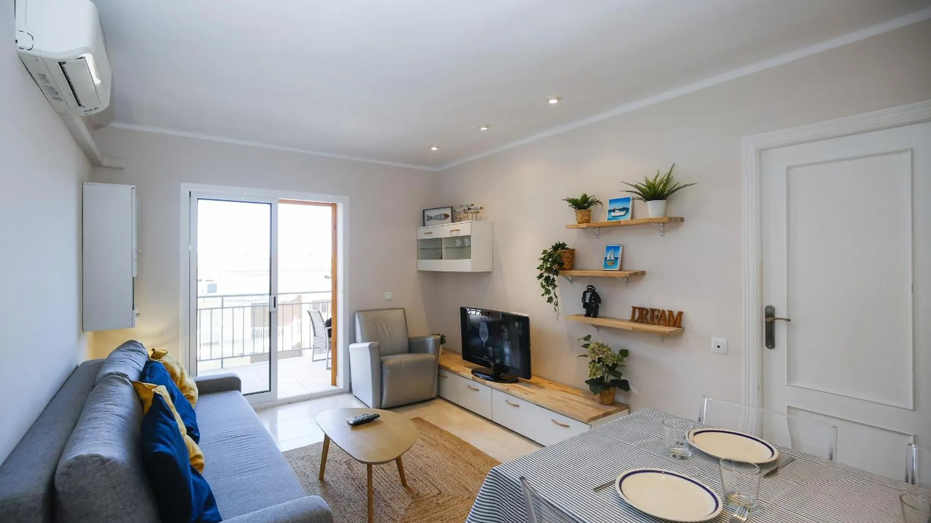 Solimar Only Families Planetcostadorada Cambrils Apartment